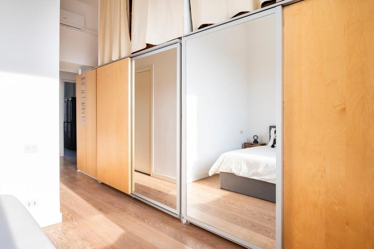 Principe House, Rome, 3 Bedroom 2 Bath, Elegant Full Of Light *